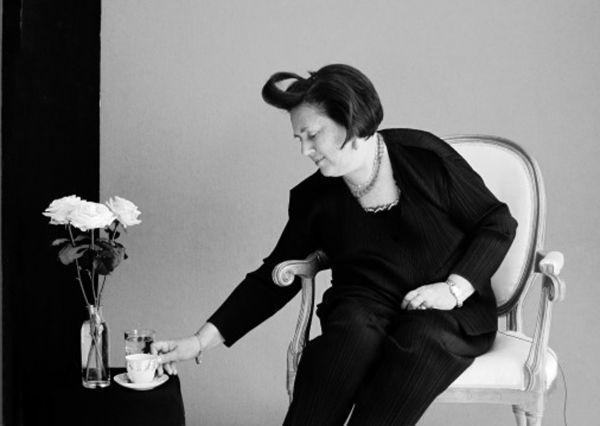 Suzy MenkesӢʱд󽱰䷢ġɾͽ