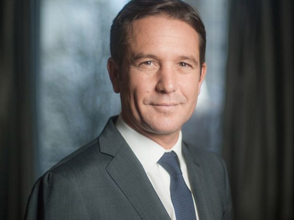 Eric Vallat ͷƷȫϯCEO