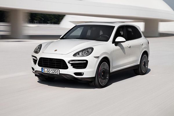 ʱݻ2015ƳCayenne Coupe